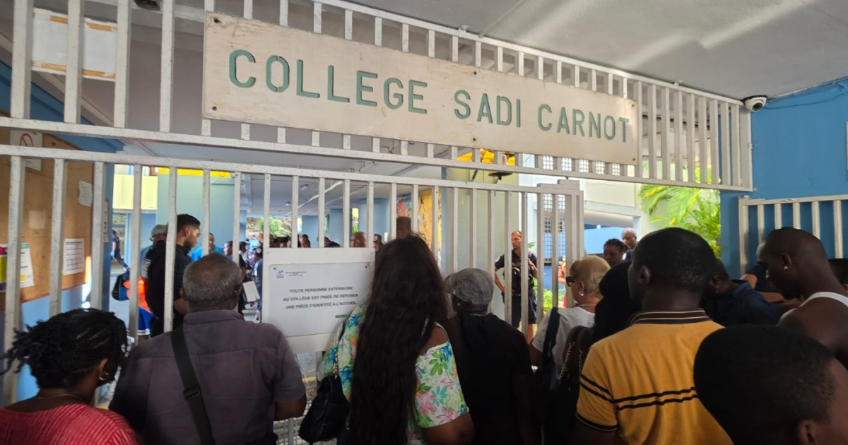     59 élèves intoxiqués au collège Sadi Carnot à Pointe-à-Pitre


