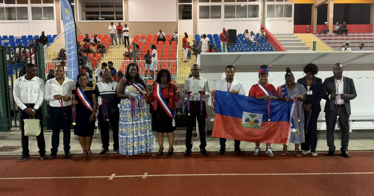     La ville du Gosier célèbre pour la première fois la Fête du drapeau Haïtien 

