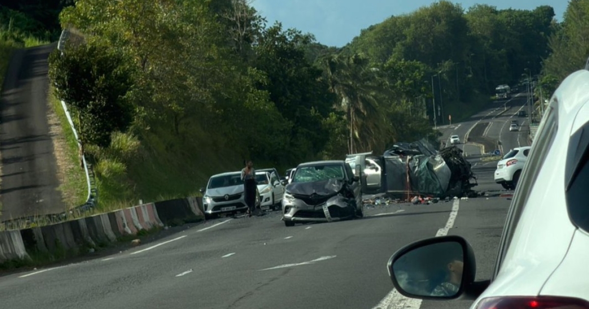     Important accident sur la RN1: trois blessés dont un en urgence absolue

