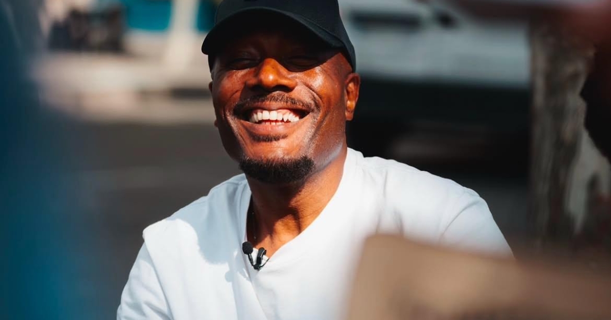     Le journaliste martiniquais Harry Roselmack publie son nouvel essai «L’amour malgré la peur»

