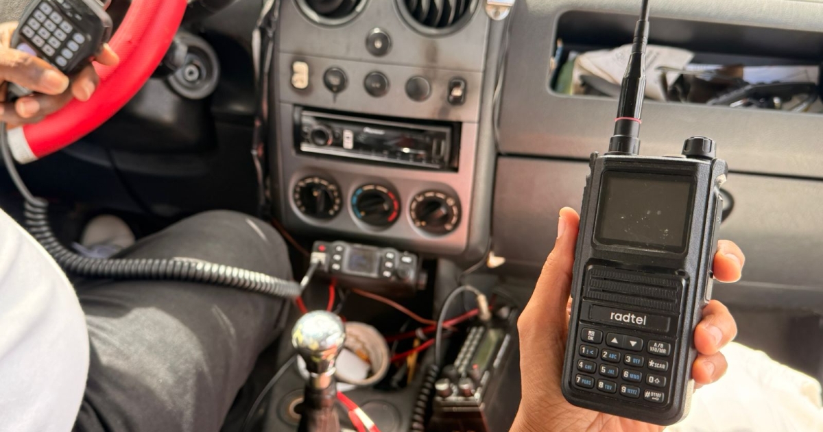     [SERIE 2/5] Saison cyclonique 2026 : la radio CB aide à maintenir le contact

