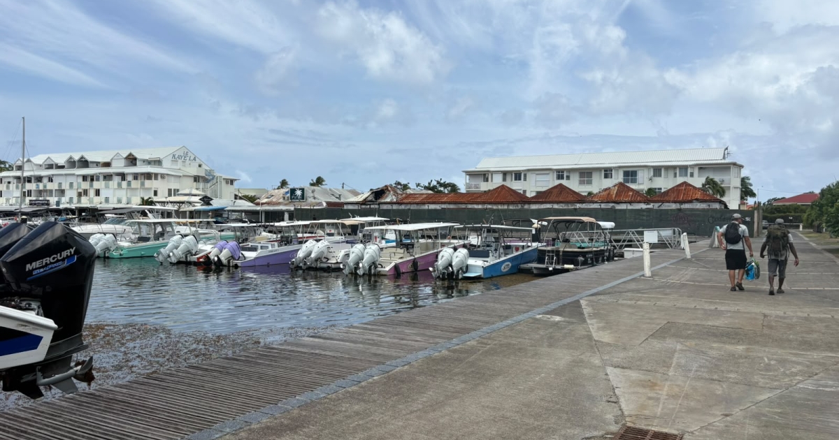     Marina de Saint-François : la démolition des bâtiments incendiés est prévue pour le 22 juin


