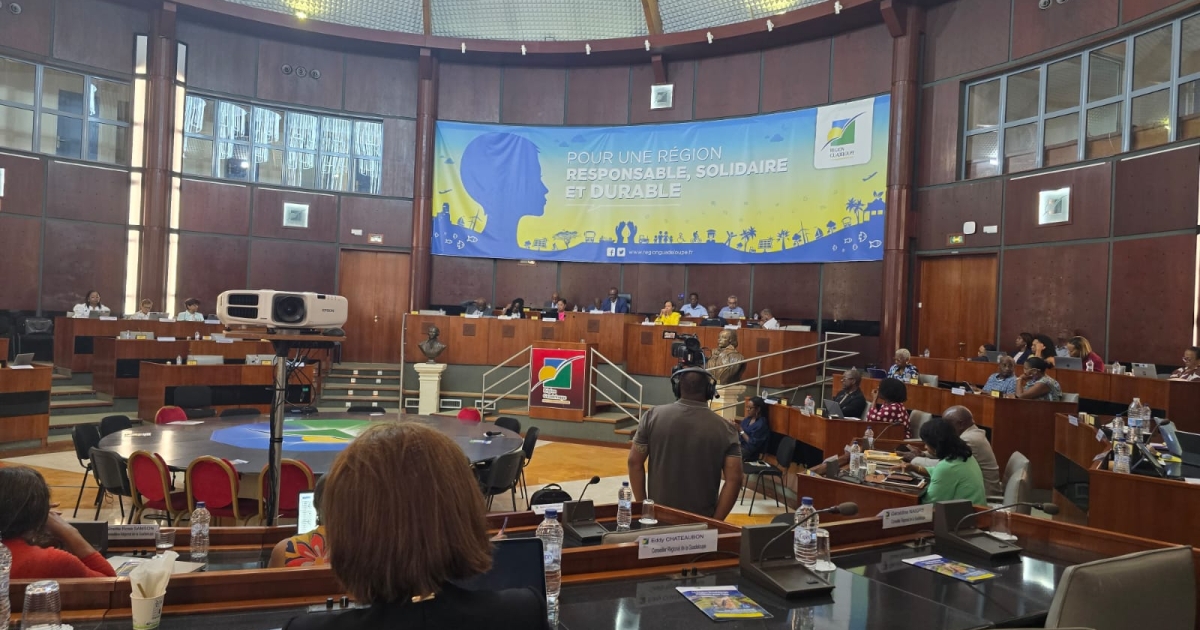     Ary Chalus réaffirme ses priorités pour l'eau et l'assainissement en vue du Congrès du SMGEAG

