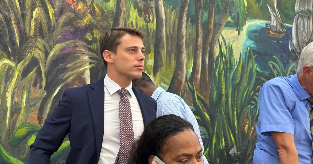     Le sous-préfet de l'eau, Théo Gal, quitte ses fonctions après deux ans en Guadeloupe


