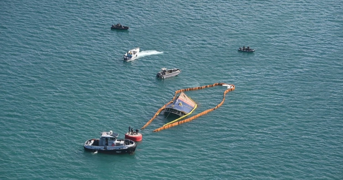     Pollution au gazole autour d'un bateau saisi dans une opération anti-drogue et mouillé au Trois-Îlets

