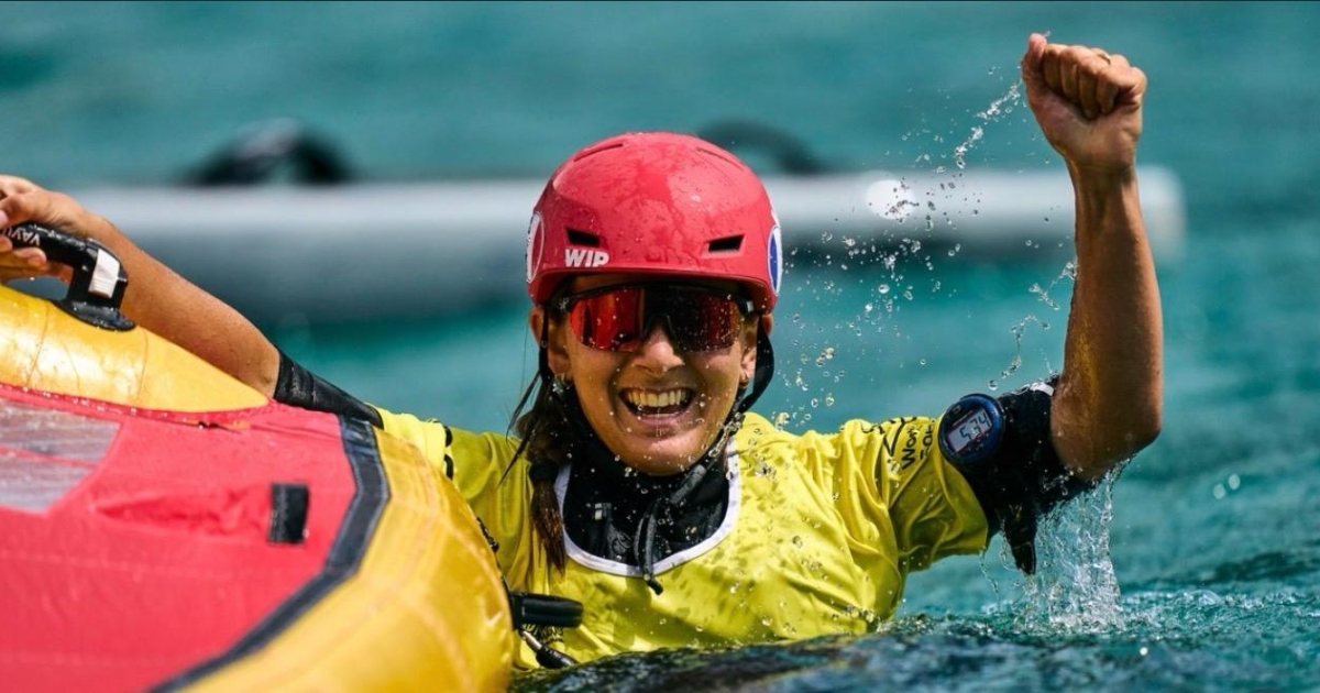     Déjà sacrée championne du monde en Suisse, la guadeloupéenne Vaïna Picot dispute la 4e étape de la coupe du monde de wingfoil en Italie

