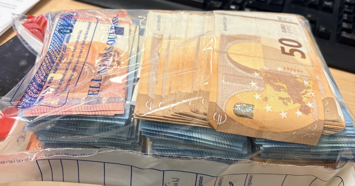     Un ressortissant chinois arrêté à l’aéroport Martinique Aimé Césaire avec plus de 31 000 euros sur lui

