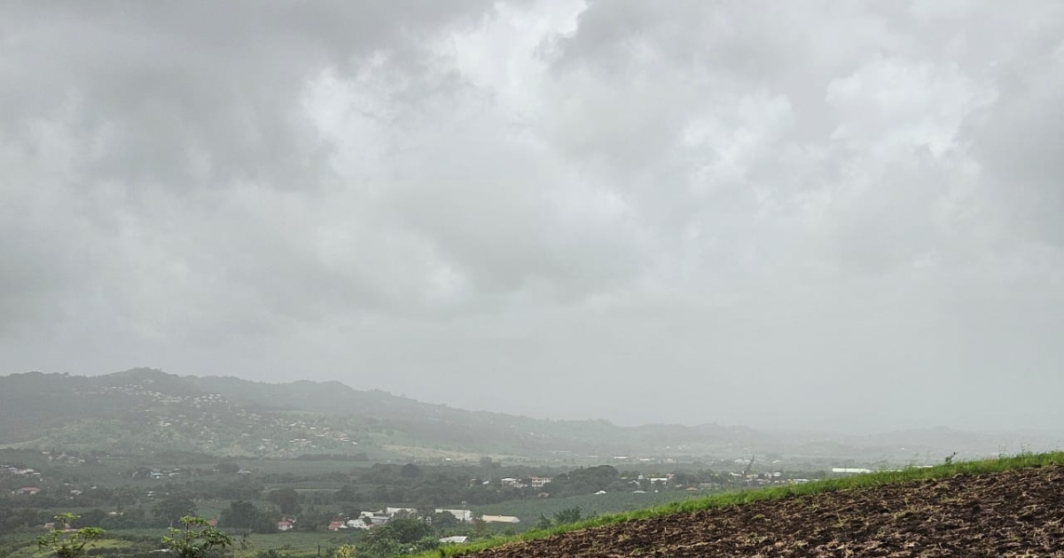    Retour de la brume de sable, alerte à la pollution maintenue en Guadeloupe

